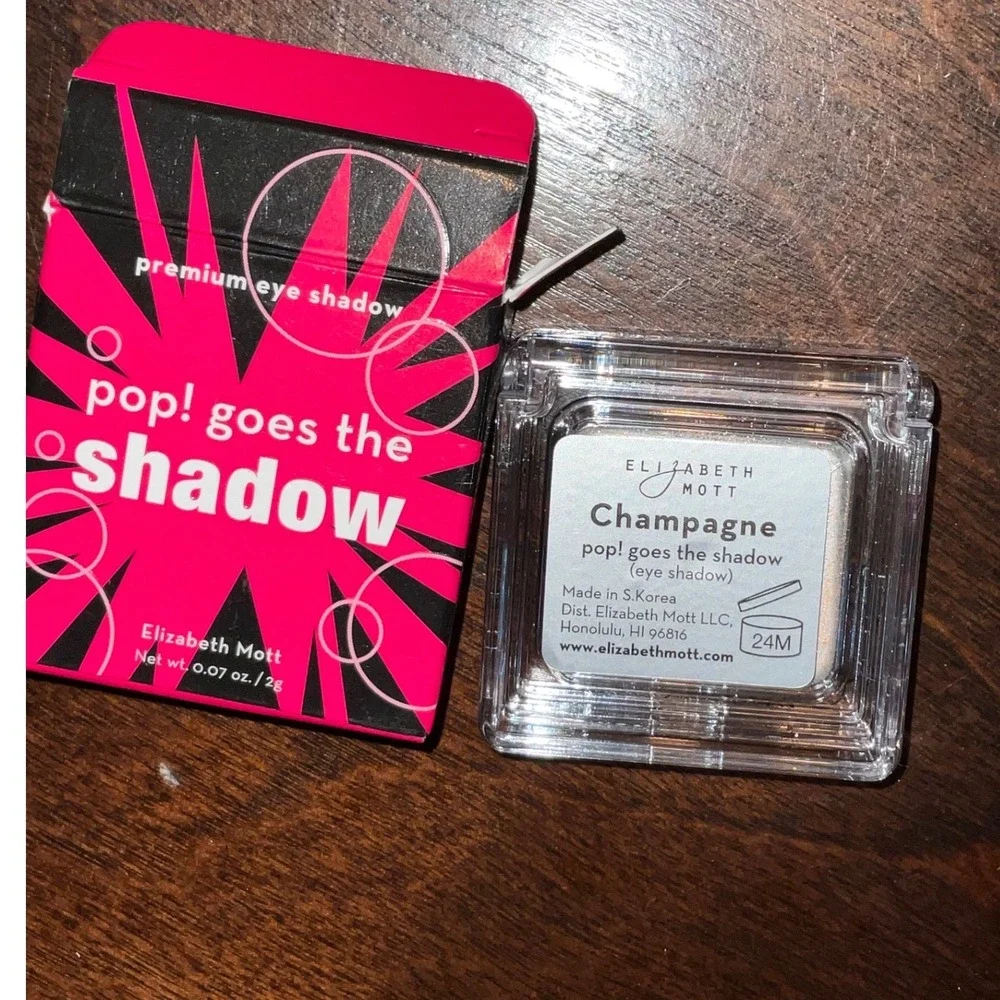 Elizabeth Mott Pop Goes The Shadow Champagne Shimmer Pressed Powder Eye Shadow